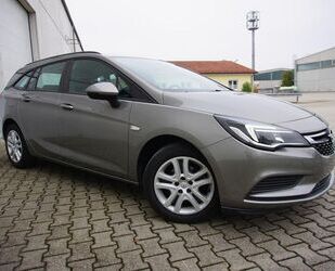 Opel Opel Astra 1.4 16V SIDI Turbo AHK LED PDC Tempomat Gebrauchtwagen