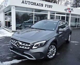 Mercedes-Benz Mercedes-Benz GLA 200d T-LEDER,NAVI,LED,AUTOM,KAME Gebrauchtwagen