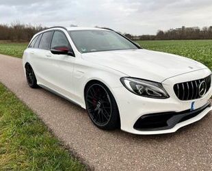 Mercedes-Benz Mercedes-Benz Mercedes-AMG C 63 S mit kompl. neuer Gebrauchtwagen