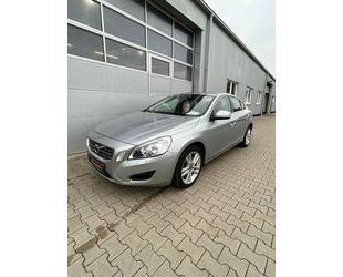 Volvo Volvo S60 2.5L T5 Geart./Leder/S-Dach/Keyless/Memo Gebrauchtwagen