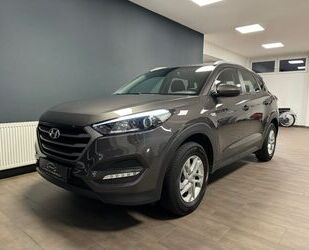 Hyundai Hyundai Tucson blue Classic 2WD/NAVI/KAMERA/ALU/2. Gebrauchtwagen