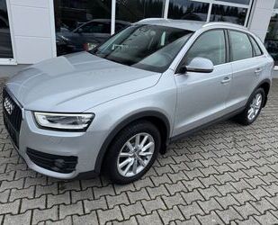 Audi Audi Q3 2.0 TDI quattro/S-Tronic/TÜV Neu/1.Hand/Xe Gebrauchtwagen