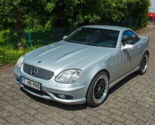 Mercedes-Benz Mercedes-Benz SLK 32 AMG, Kompressor, Scheckheft,1 Gebrauchtwagen