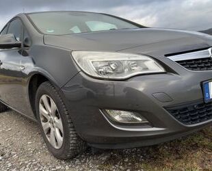 Opel Opel Astra 1.4 Turbo Design Edition 88kW Design E. Gebrauchtwagen