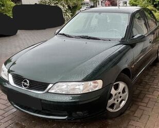 Opel Opel Vectra 1.6 16V Edition Klima Alu Gebrauchtwagen