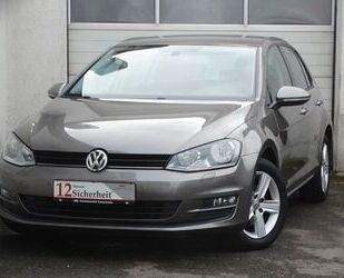 VW Volkswagen Golf VII |SHZ|TEMPO|PDC|ALU|STANDHEIZUN Gebrauchtwagen