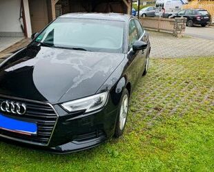 Audi Audi A3 1.4 TFSI cod ultra Attraction Limousine Gebrauchtwagen