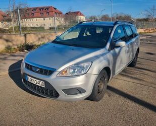 Ford Ford Focus 1,6 Turnier, gepflegt, Service/ZR neu Gebrauchtwagen