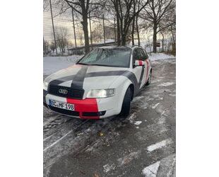 Audi Audi A4 2.4 8E Gebrauchtwagen