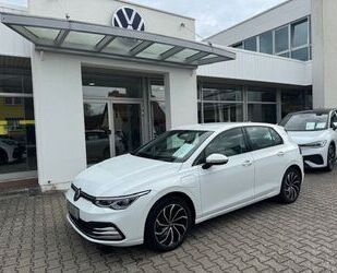 VW Volkswagen Golf 8 1.4 eHybrid DSG Style NAV ACC Gebrauchtwagen