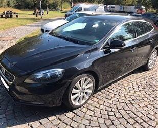 Volvo Volvo V40 D2 Momentum Momentum Gebrauchtwagen