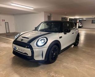 Mini MINI Cooper SE MINI Electric Trim *NEUWERTIG* Gebrauchtwagen