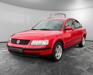 VW Volkswagen Passat 1.8 T Highline 2.HAND/ROT/CLIMAT Gebrauchtwagen