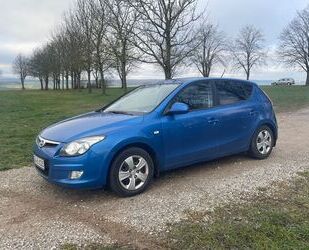 Hyundai Hyundai i30 blue 1.4 Classic Classic Gebrauchtwagen