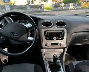 Ford Ford Focus 1,8 Flexifuel Style+ Turnier Style+ Gebrauchtwagen