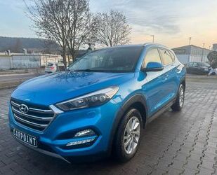 Hyundai Hyundai Tucson Trend 4WD/AUTOMATIK/NAVI/KAMERA/SHZ Gebrauchtwagen