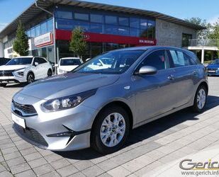 Kia Kia Ceed 1.5 T-GDI DCT7 OPF Vision (CD) Gebrauchtwagen