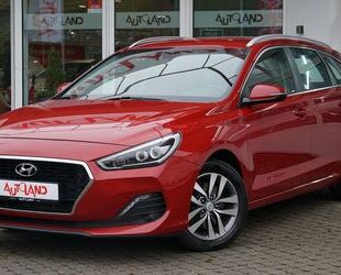 Hyundai Hyundai i30 CW 1.4 T-GDI YES! LED Navi Kamera AHK Gebrauchtwagen