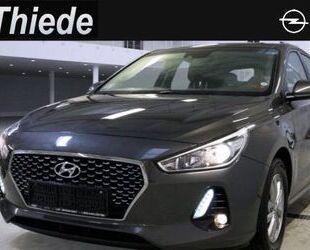 Hyundai Hyundai i30 LIM. 1.6 CRDI LIFE LED/SHZ/PDC/TEMP./D Gebrauchtwagen