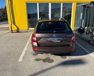 Skoda Skoda Octavia 2.0 TDI Green tec Elegance Combi Ele Gebrauchtwagen