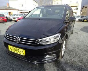 VW Volkswagen Touran Highl. 2.0 TDI * LED, Massagesit Gebrauchtwagen