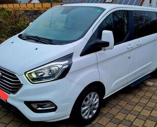 Ford Ford Tourneo Custom 320 L2 Titanium Gebrauchtwagen