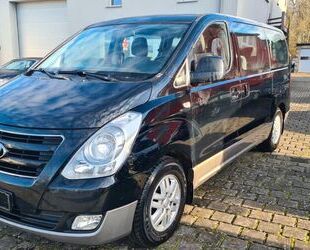 Hyundai Hyundai H-1 Travel 8- Sitzer-Klimaautomatik-Navi-A Gebrauchtwagen