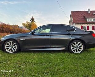 BMW BMW 530d Sitzheizung Schiebedach Bi-Xenon Gebrauchtwagen