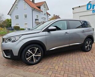 Peugeot Peugeot 5008 Allure Leder Navi Panorama Kamera Tem Gebrauchtwagen