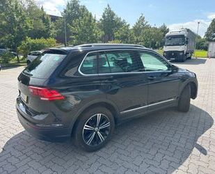 VW Volkswagen Tiguan 2.0 TDI SCR DSG 4MOTION SOUND SO Gebrauchtwagen