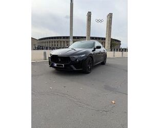 Maserati Maserati Levante Benzin 3.0 V6 257kW GRANSPORT 4x4 Gebrauchtwagen