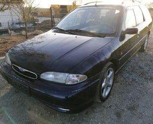 Ford Ford Mondeo 2.5 V6 Ghia Ghia Gebrauchtwagen