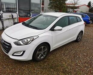 Hyundai Hyundai i30 cw YES! ,Navi,Kamera LED Gebrauchtwagen