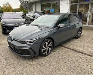 VW Volkswagen Golf R-Line eTSI BLACK STYLE, Panorama, Gebrauchtwagen