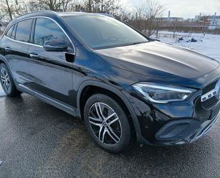 Mercedes-Benz Mercedes-Benz GLA 200 LED/MBUX/PANO/KAM/AHK/Elsitz Gebrauchtwagen