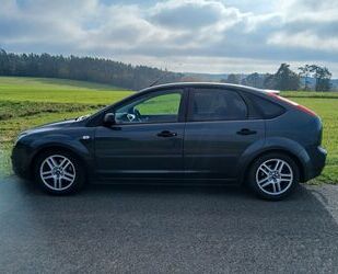 Ford Ford Focus 2,0TDCi DPF Fun Fun Gebrauchtwagen