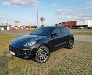 Porsche Porsche Macan 4x4 Panorama BELUFTETE SITZE ROTES L Gebrauchtwagen