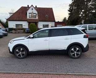 Peugeot Peugeot 5008 Allure 1.2*LED*7Sitze*2.Hd*360*Navi*S Gebrauchtwagen