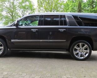 Cadillac Cadillac Escalade 6.2 /V8/XXL/ACC/8 SITZE/ESV/4x4 Gebrauchtwagen