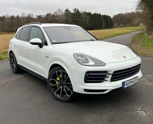 Porsche Porsche Cayenne E-Hybrid Platinum, Massage, 22 Zol Gebrauchtwagen