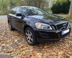 Volvo Volvo XC60 D3 AWD Momentum Gebrauchtwagen