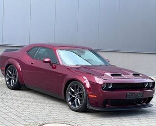 Dodge Dodge Challenger R/T 5.7 Hemi V8 Schalter Gebrauchtwagen