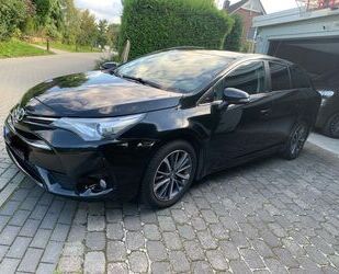 Toyota Toyota Avensis 2,0-l-D-4D Edition-S Touring Sports Gebrauchtwagen