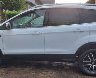 Ford Ford Kuga 1,5 EcoBoost 4x2 110kW COOL & CONNECT C. Gebrauchtwagen