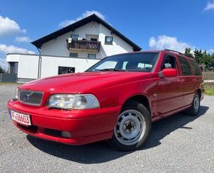 Volvo Volvo V70 2.5 Leder TÜV NEU aus 2 Hand 8xREIFEN Gebrauchtwagen