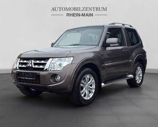 Mitsubishi Mitsubishi Pajero 3.2 DI-D Instyle 1. Hand AHK 300 Gebrauchtwagen