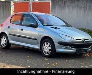 Peugeot Peugeot 206 1.6 Style 110 Automatik/Klima/ Gebrauchtwagen