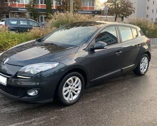 Renault Renault Megane III Lim. 5-trg. Paris Gebrauchtwagen