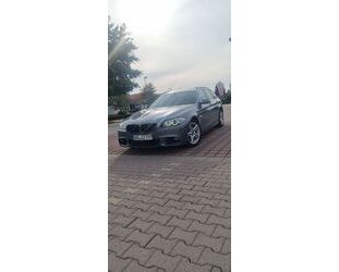 BMW BMW 525d, Neu TÜV / 6 Zylider / HedUp / Panoram Gebrauchtwagen