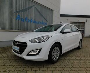 Hyundai Hyundai i30 cw blue Classic Klima/R-CD/M+S/PDC/AHZ Gebrauchtwagen